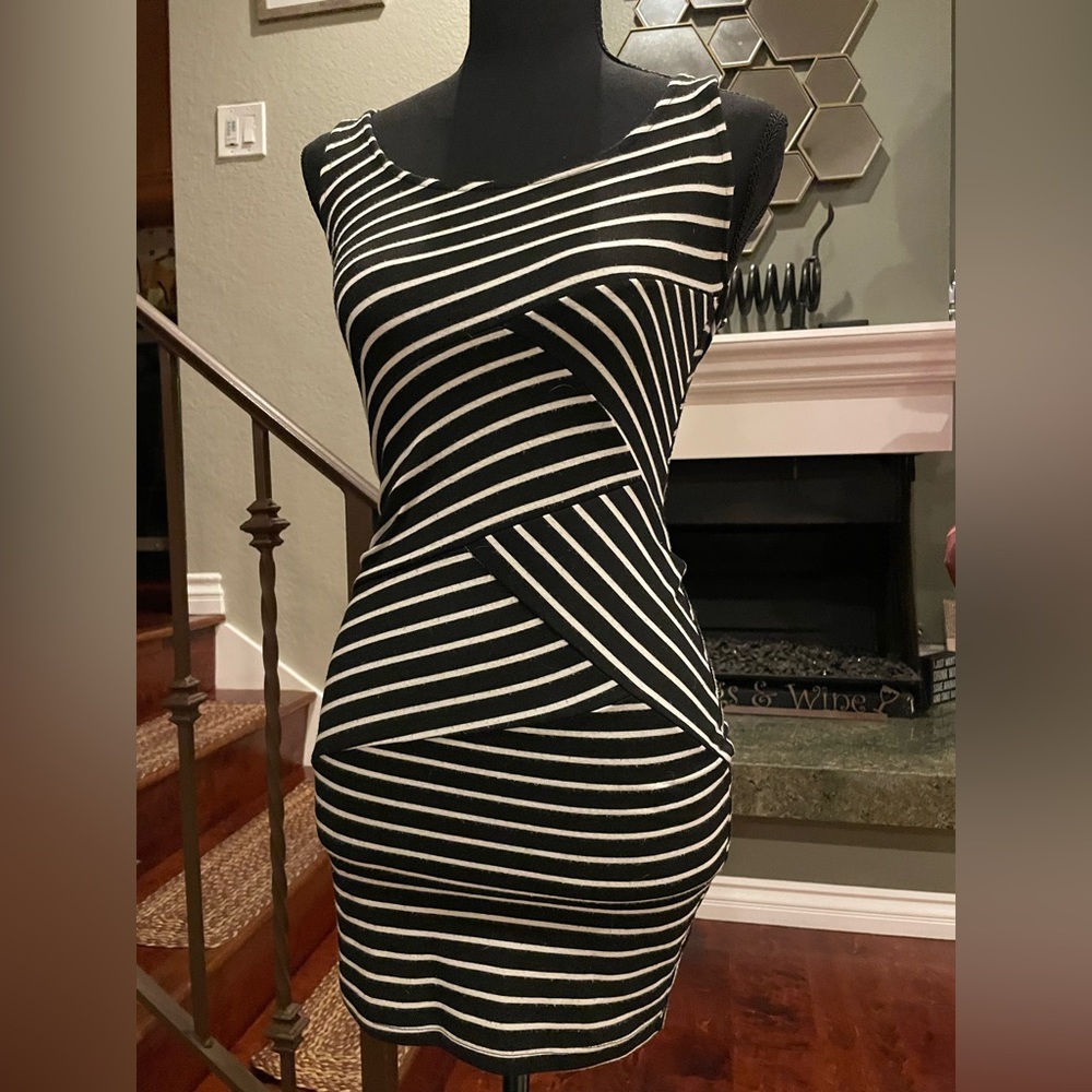 Flattering B&W Striped Bodycon Dress Size XS